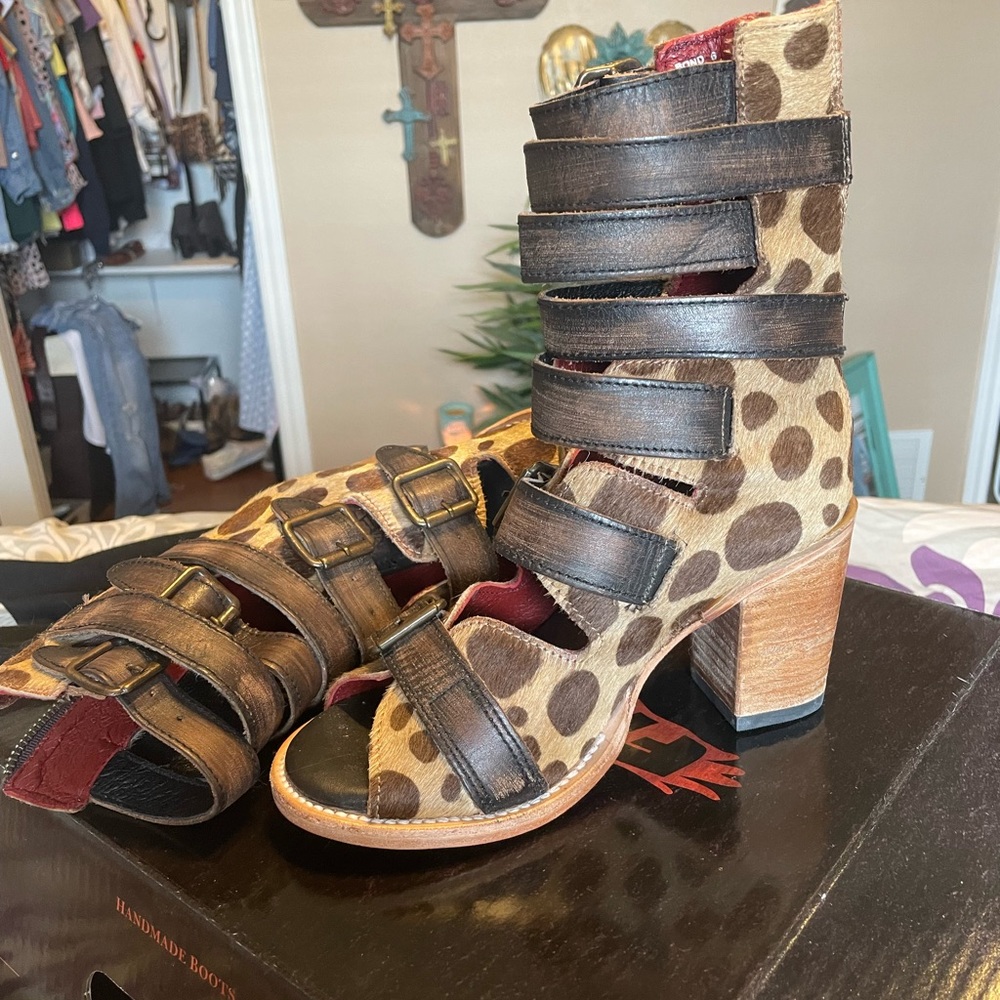 Freebird leopard bond strappy sandal with chunky heel